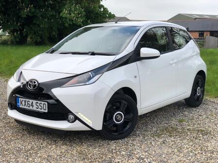 TOYOTA AYGO 1.0 VVT-i x-pression