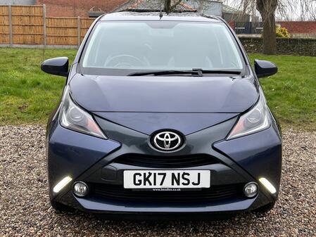 TOYOTA AYGO 1.0 VVT-i x-style